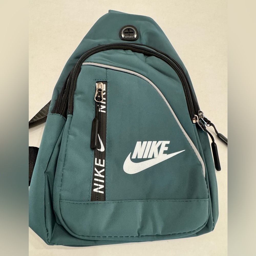 Nike Men's Green Backpack